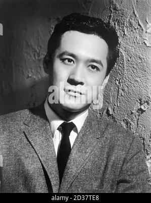 James Shigeta, Head and Shoulders Publicity Portrait for the film, Flower Drum Song, Universal Pictures, 1961 Banque D'Images