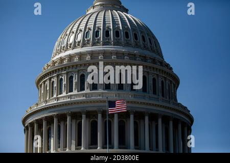 Washington, États-Unis d'Amérique. 07e octobre 2020. Le Capitole des États-Unis est vu à Washington, DC le 7 octobre 2020.Credit: Samuel Corum/CNP | usage dans le monde crédit: dpa/Alay Live News Banque D'Images