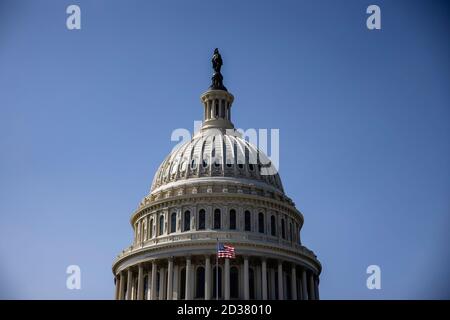 Washington, États-Unis d'Amérique. 07e octobre 2020. Le Capitole des États-Unis est vu à Washington, DC le 7 octobre 2020.Credit: Samuel Corum/CNP | usage dans le monde crédit: dpa/Alay Live News Banque D'Images