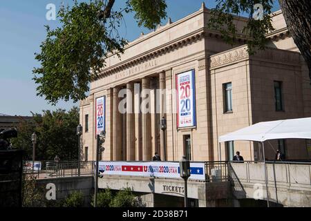 Préparation du débat de vice-présidence entre le candidat républicain le vice-président des États-Unis Mike Pence et le candidat démocrate le sénateur américain Kamala Harris (démocrate de Californie) s'est tenu au Kingsbury Hall de l'Université de l'Utah à Salt Lake City, Utah, le mercredi 7 octobre 2020. Susan page, chef du bureau de Washington pour les États-Unis AUJOURD'HUI, est la modératrice. Crédit obligatoire : Jack Gruber-USA TODAY via CNP | utilisation dans le monde entier Banque D'Images