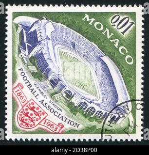 MONACO - VERS 1963 : timbre imprimé par Monaco, montre le stade Wembley, vers 1963 Banque D'Images