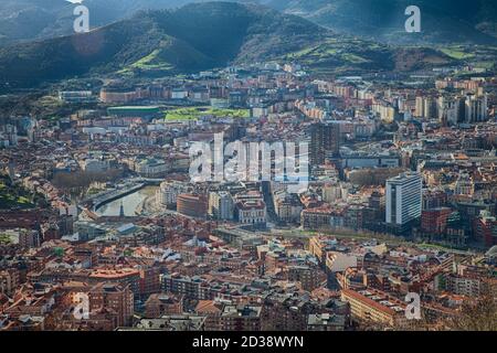 Vue sur Bilbao depuis la montagne Artxanda, Espagne Banque D'Images