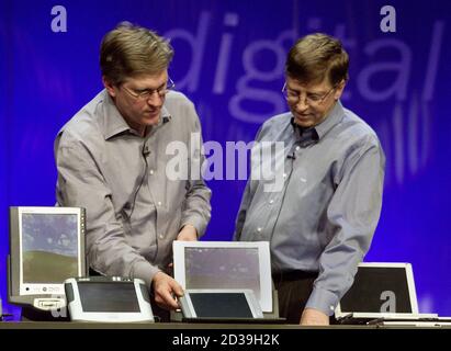 Jeff Raikes Group Vice President At Microsoft Shows A New Fujitsu Tablet Pc To Employees June 24 02 In New York City As He Prepared For A Keynote Address That He Will