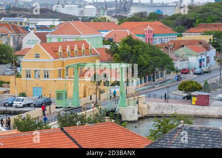 Curaçao, Willemstad, vue sur le pont de la reine Wilhelmina Banque D'Images