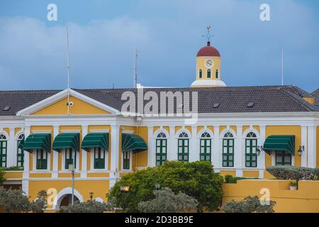 Curaçao, Willemstad, Punda, fort Amsterdam, Palais du Gouverneur et Musée de l'Eglise du fort Banque D'Images