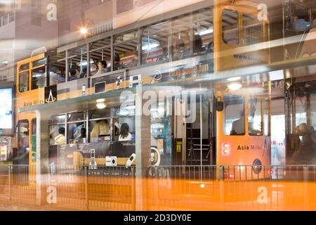 Hong Kong, Chine - Arrêt de tramway à King's Road à Pak Kok (North point) Banque D'Images
