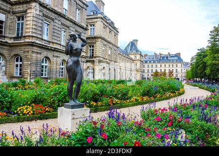 Palais du Luxembourg et jardin du Luxembourg (le jardin du Luxembourg). Paris, France Banque D'Images