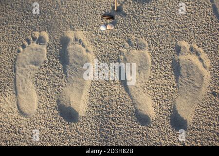 Empreintes dans le sable de Simos Bech sur l'île d'Elafonisos En Grèce Banque D'Images