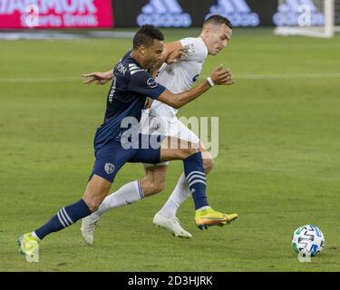 Kansas City, Kansas, États-Unis. 13 septembre 2020. KC Forward Khiry Shelton #11 (front-l) combats pour l'attaque contre le défenseur des pompiers de Chicago Boris Sekulic #2 (behind-r) pendant la première moitié du match. Crédit: Serena S.Y. Actualités HSU/ZUMA Wire/Alay Live Banque D'Images