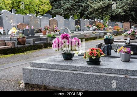 Le 06/10/2020, Lyon, Auvergne-Rhône-Alpes, France. Ancien cimetière de la Guillotière avant la fête catholique de tous les Saints. Banque D'Images