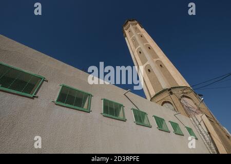 Tozeur, le minaret de la mosquée de la Médina, Tunisie Banque D'Images
