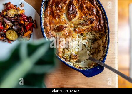 Tarte au poulet maison Banque D'Images