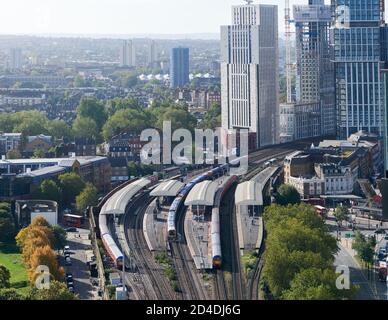 Vue de haut niveau de la gare de Vauxhall, sud-ouest de Londres, Royaume-Uni Banque D'Images