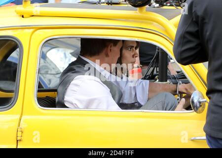 Rome, Italie. 09e octobre 2020. Rome, ensemble de films 'la mission impossible 7'. Photo: Tom Cruise avec menottes sur son poignet, Hayley Atwell crédit: Agence de photo indépendante/Alamy Live News Banque D'Images