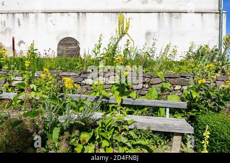 Lidköping, Suède - 13 août 2015 : vue sur le jardin historique et le château baroque de Läckö sur Kållandsö, dans le lac Vänern, à Västergötland, Suède. Banque D'Images