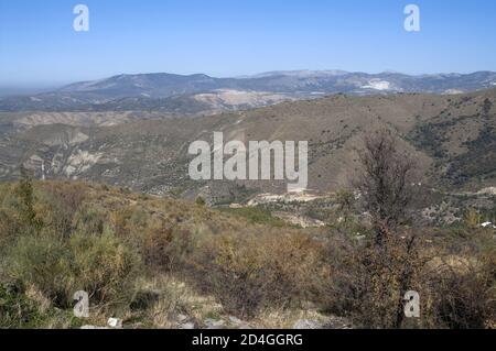 Sierra Nevada, España, Hiszpania, Espagne, Espagnol; paysage de montagne pittoresque en automne. Malerische Berglandschaft im Herbst. 美麗如畫的山風景在秋天。 Banque D'Images