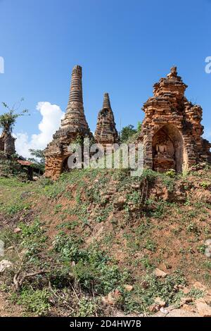 Pagode Shwe Inndein en Birmanie Banque D'Images