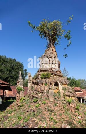 Pagode Shwe Inndein en Birmanie Banque D'Images