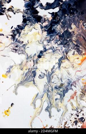 peinture acrylique fluide bleu abstrait sur toile Banque D'Images