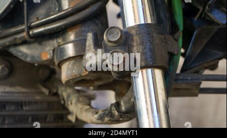 Gros plan sur une partie du moteur d'une moto Banque D'Images