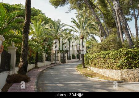 Propriétés de plage de luxe Los Monteros Playa, près de Marbella. Costa del sol, Espagne. Banque D'Images