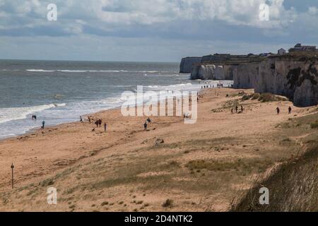 Kingsgate Bay entre Broadescaliers et Margate dans le Kent Banque D'Images