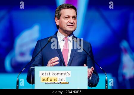 10 octobre 2020, Rhénanie-Palatinat, Ludwigshafen: Christian Baldauf, vice-président de l'État et premier candidat de la CDU de Rhénanie-Palatinat pour les élections de l'État de 2021, s'exprime à la conférence du parti d'État de la CDU de Rhénanie-Palatinat dans la Friedrich-Ebert-Halle. La liste des candidats aux élections de mars 2021 figure au programme de la conférence du parti. Photo: Uwe Anspach/dpa Banque D'Images