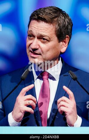 10 octobre 2020, Rhénanie-Palatinat, Ludwigshafen: Christian Baldauf, vice-président de l'État et premier candidat de la CDU de Rhénanie-Palatinat pour les élections de l'État de 2021, s'exprime à la conférence du parti d'État de la CDU de Rhénanie-Palatinat dans la Friedrich-Ebert-Halle. La liste des candidats aux élections de mars 2021 figure au programme de la conférence du parti. Photo: Uwe Anspach/dpa Banque D'Images