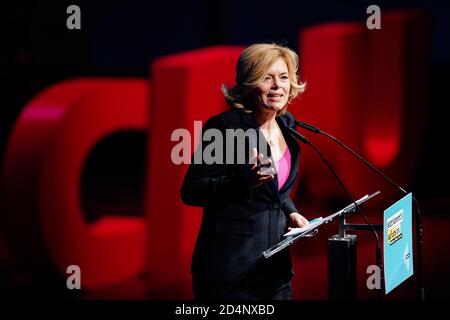 10 octobre 2020, Rhénanie-Palatinat, Ludwigshafen: Julia Klöckner, présidente de la CDU de Rhénanie-Palatinat, s'exprime à la conférence du parti de la CDU de Rhénanie-Palatinat dans la Friedrich-Ebert-Halle. La compilation de la liste des élections de mars 2021 est au programme de la conférence du parti. Photo: Uwe Anspach/dpa Banque D'Images