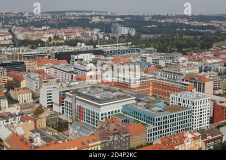 Bâtiments de bureaux Corso Karlín conçu par l'architecte espagnol Ricardo Bofill (2000-2009) dans le quartier de Karlín à Prague, République tchèque. Banque D'Images