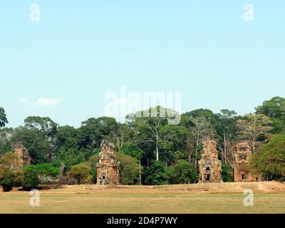 Temples près du Bas éléphant de relief, province de Siem Reap, site du complexe du Temple d'Angkor classé au patrimoine mondial par l'UNESCO en 1192, Cambodge Banque D'Images