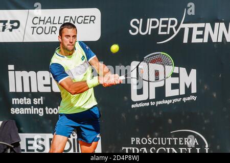 Parme, Italie. parme 2020, Italie, 09 octobre 2020, Laslo Djere pendant ATP Challenger 125 - Internazionali Emilia Romagna - tennis Internationals - Credit: LM/Roberta Corradin Credit: Roberta Corradin/LPS/ZUMA Wire/Alamy Live News Banque D'Images