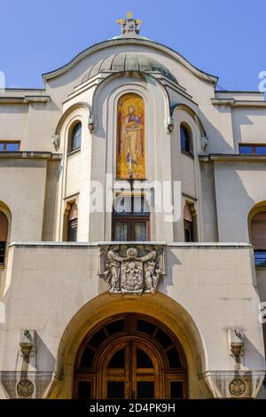 Belgrade / Serbie - 16 mai 2020 : Patriarcat serbe, siège de l'Église orthodoxe serbe à Belgrade, capitale de la Serbie Banque D'Images