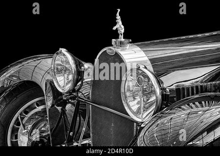 Oldtimer Detail, Bugatti Type 41 Royale, en noir et blanc Banque D'Images