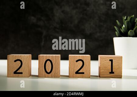 2021 sur cubes en bois - concept du nouvel an Banque D'Images