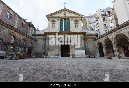 L'église Saint Joseph des Carmes est située au coeur de l'Institut catholique de Paris. Banque D'Images