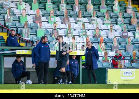 Yeovil Town FC Ligue nationale Vanarama , Yeovil , Somerset , Tom Knowles , Darren Sarrl, Victoire à domicile, Huish Park, Banque D'Images