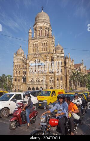 Le site historique, le bâtiment de la société Brihanmumbai (BMC) de l'époque coloniale, l'hôtel de ville ou le bâtiment de la société municipale dans la région de fort, Mumbai, Inde Banque D'Images