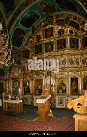 Monastère de Ciolanu, comté de Buzău, Roumanie. Intérieur de l'église chrétienne orthodoxe du XIXe siècle. Banque D'Images