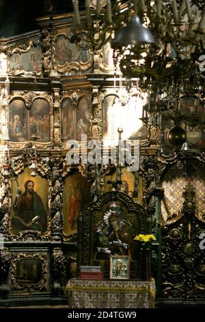 Monastère de Zamfira, Roumanie. Iconostase de l'église chrétienne orthodoxe du XVIIIe siècle. Banque D'Images