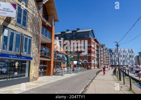 Découvrez la zone du quai régénéré sur le front de mer d'Ipswich, une région culturelle et historiquement importante, Suffolk, Royaume-Uni. Banque D'Images