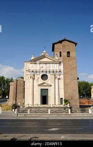 Italie, Rome, église de San Nicola à Carcere, façade de Giacomo della Porta Banque D'Images