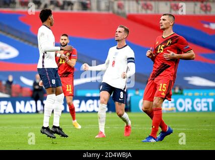 Marcus Rashford (à gauche), en Angleterre, célèbre le premier but de sa partie avec Jordan Henderson, coéquipier de l'UEFA Nations League Group 2, League A au stade Wembley, Londres. Banque D'Images