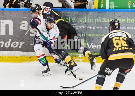 Frederikshavn, Danemark. 11 octobre 2020. Jesper Jensen (40) de Frederikshavn White Hawks vu dans le match de hockey sur glace de Metalligaen entre Frederikshavn White Hawks et Herlev Eagles à la Nordjyske Bank Arena à Frederikshavn. (Crédit photo : Gonzales photo/Alamy Live News Banque D'Images