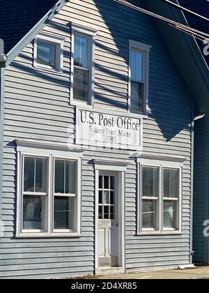 Vue légèrement en angle du bureau de poste, gros plan, Kittery point, Maine, États-Unis Banque D'Images