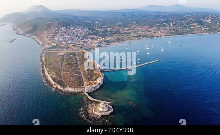 Vue panoramique aérienne du château de Methoni, une forteresse vénitienne, Grèce Banque D'Images