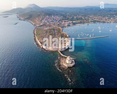 Vue panoramique aérienne du château de Methoni, une forteresse vénitienne, Grèce Banque D'Images