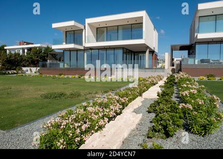 Aristo promoteurs de nouvelles villas à Faros Beachfront Residences, Faros Beach, Kato Paphos, Chypre. Banque D'Images