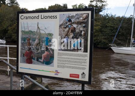 Site de découverte de la sculpture romaine 'Cramond Lioness', sur le front de mer de la rivière Almond à Cramond, Écosse, 4 octobre 2020. Banque D'Images