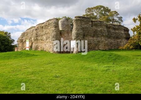 Murs des ruines historiques du château de Walden, Saffron Walden, Essex, Angleterre, Royaume-Uni Banque D'Images